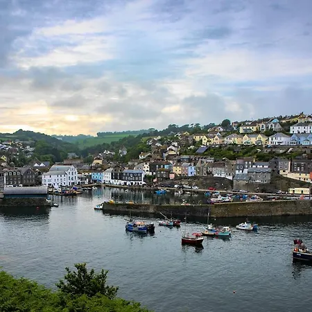Coastguard Cornwall - Sea & Harbour Views Mevagissey